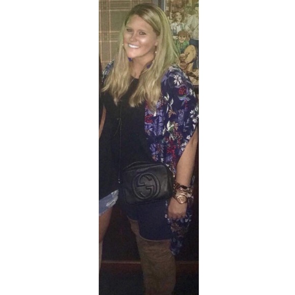 Meet Your Posher Other - Meet Lindsay! A Top Rated Seller!